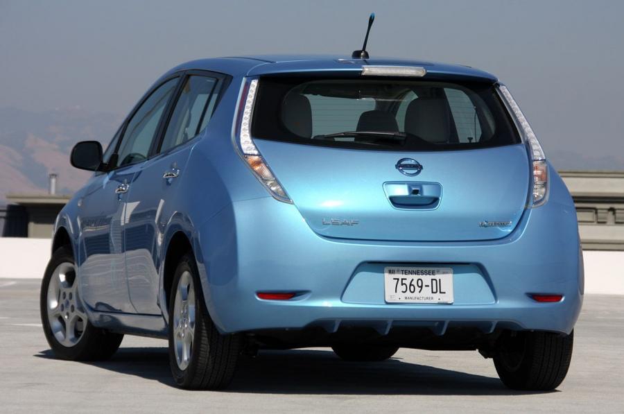  Nissan Leaf 2011 года  (фото 31 из 53)